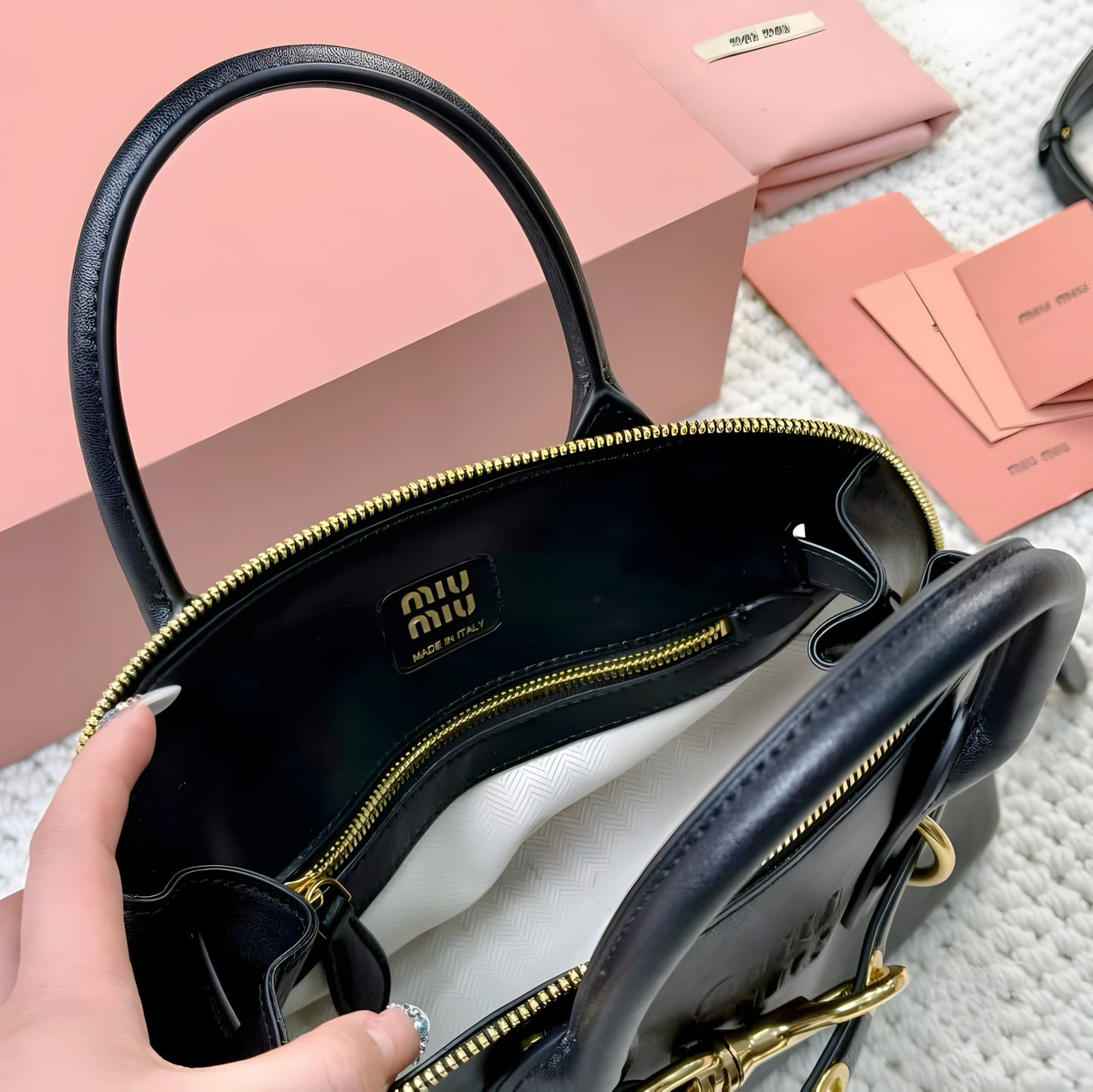 MIU MIU AVENTURE LEATHER BAG