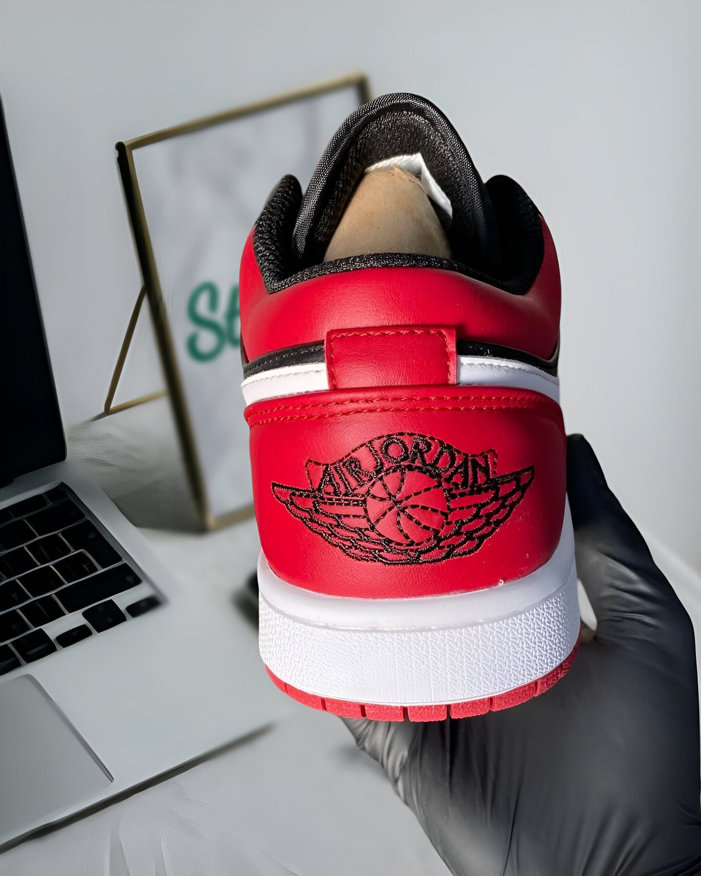 JORDAN 1 LOW ALTERNATE BRED TOE