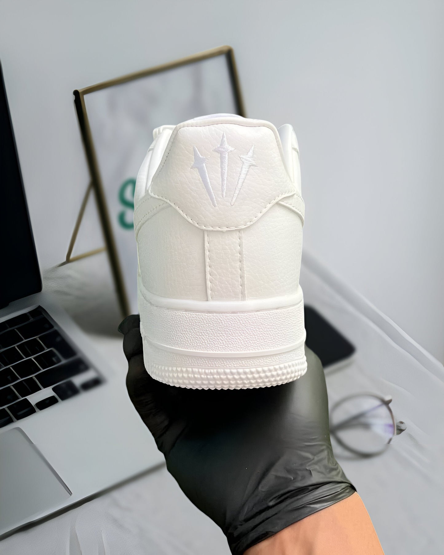 NIKE AIR FORCE 1 LOW DRAKE NOCTA CERTIFIED LOVER BOY