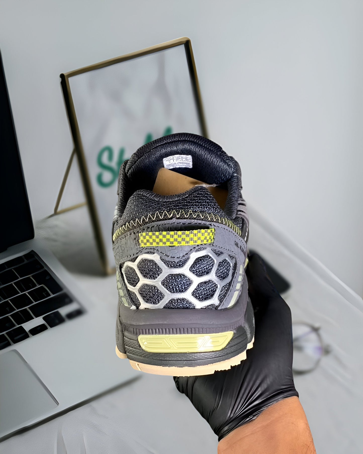 ASICS GEL KAHANA 8 GRAPHITE GREY SHEET ROCK