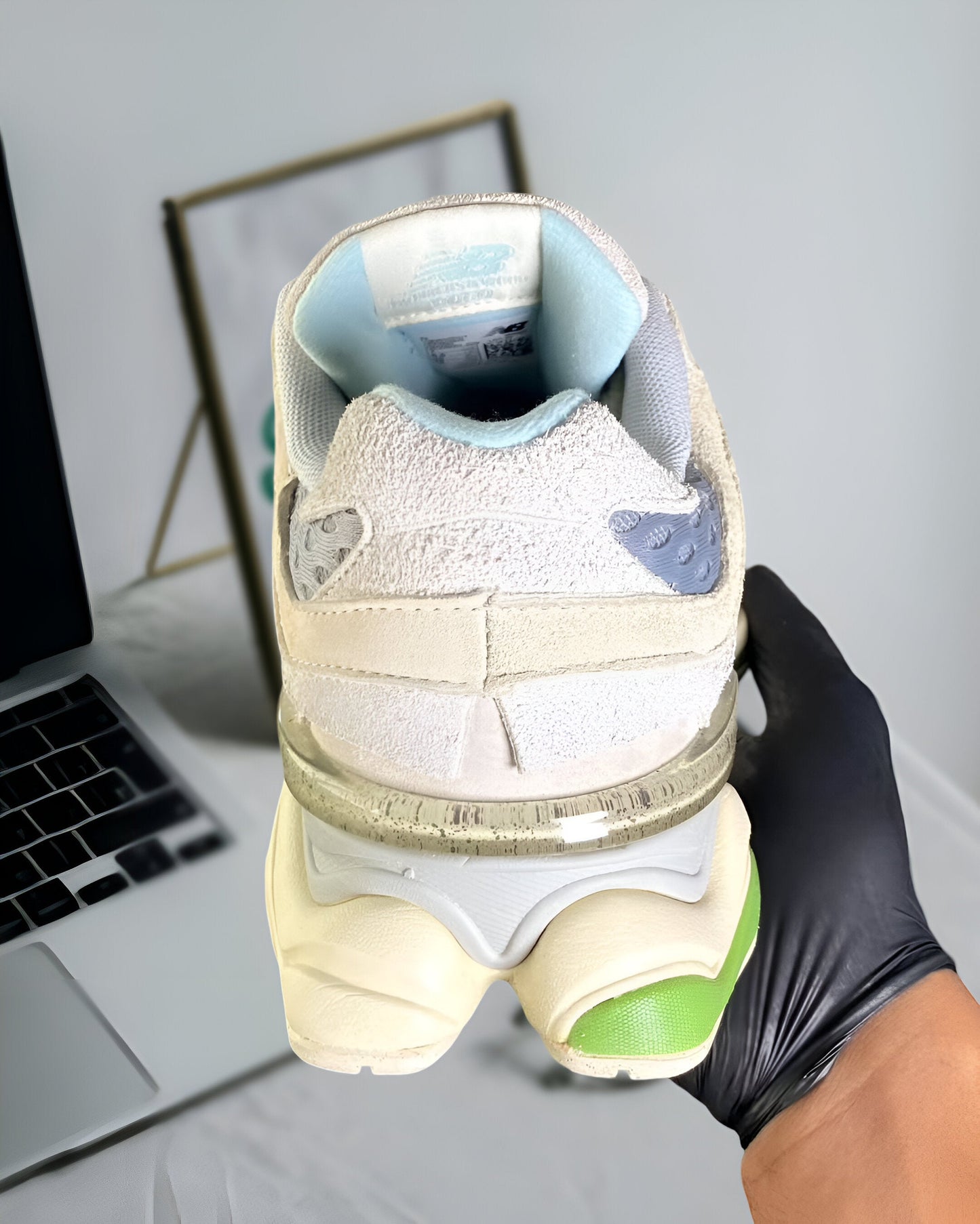 NEW BALANCE 9060 BRICKS & WOOD