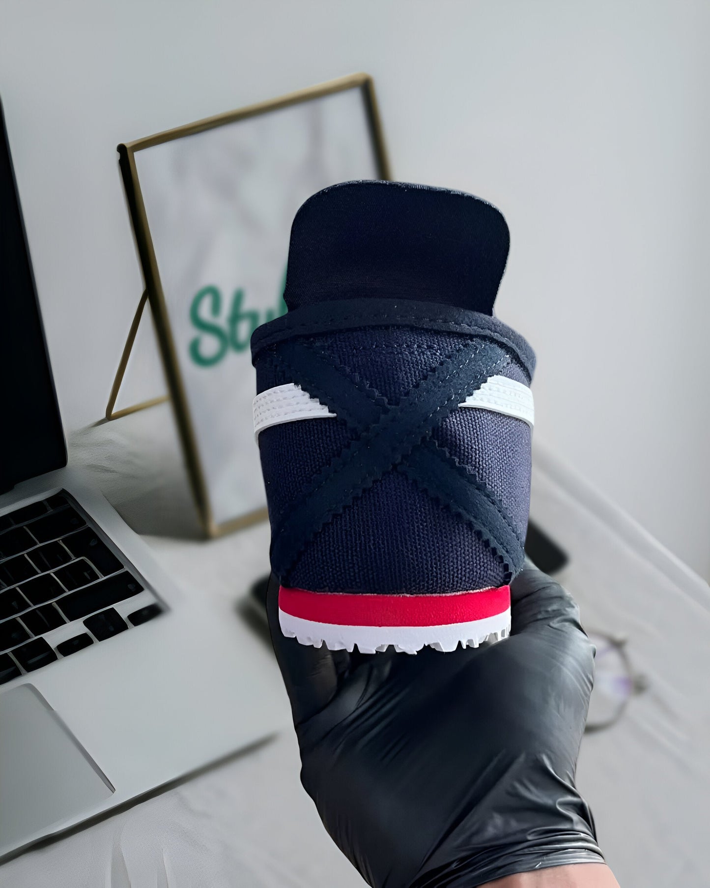 ONITSUKA TIGER MEXICO 66 SLIP-ON “NAVY OFF-WHITE RED”