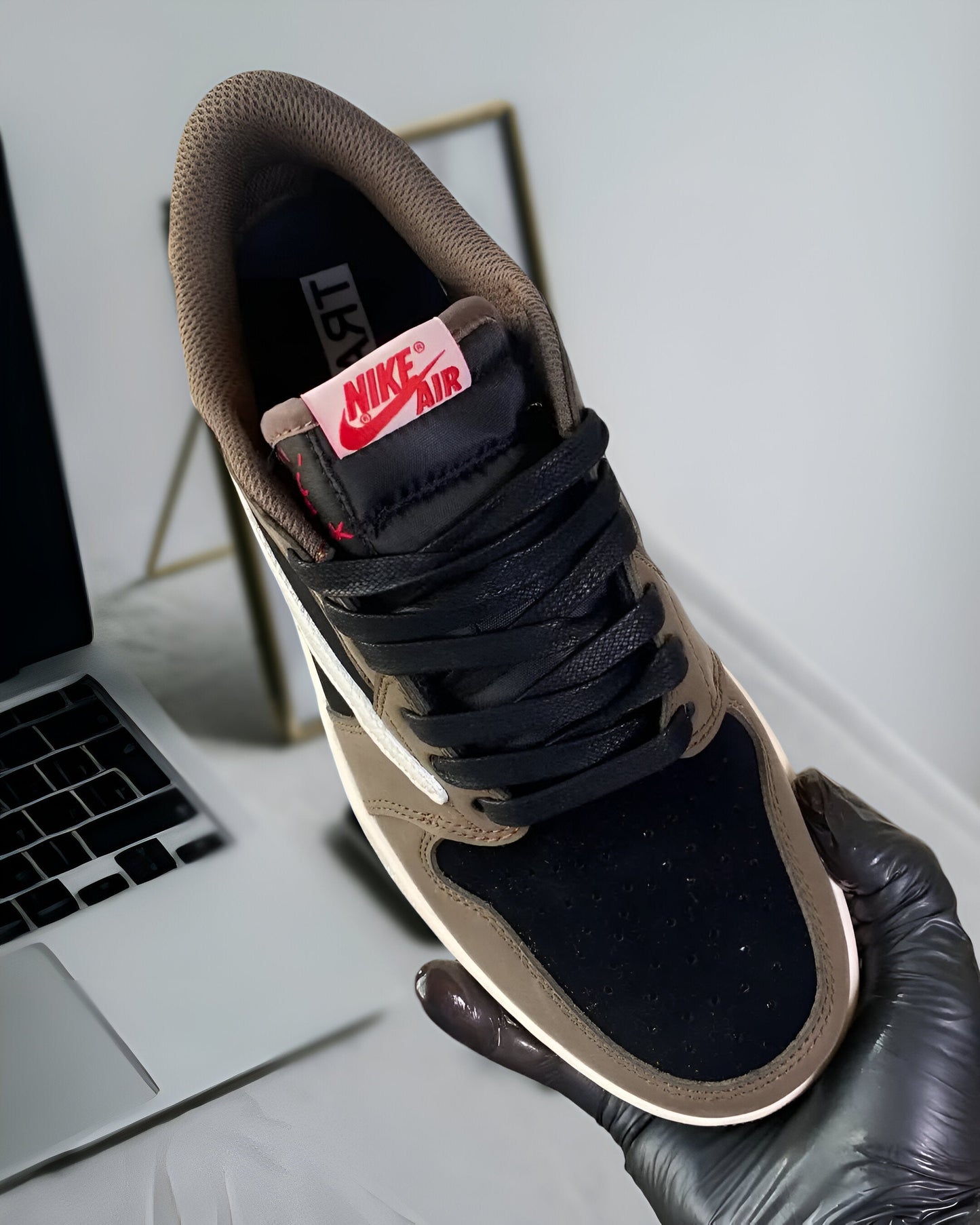 JORDAN 1 RETRO LOW OG SP TRAVIS SCOTT MOCHA