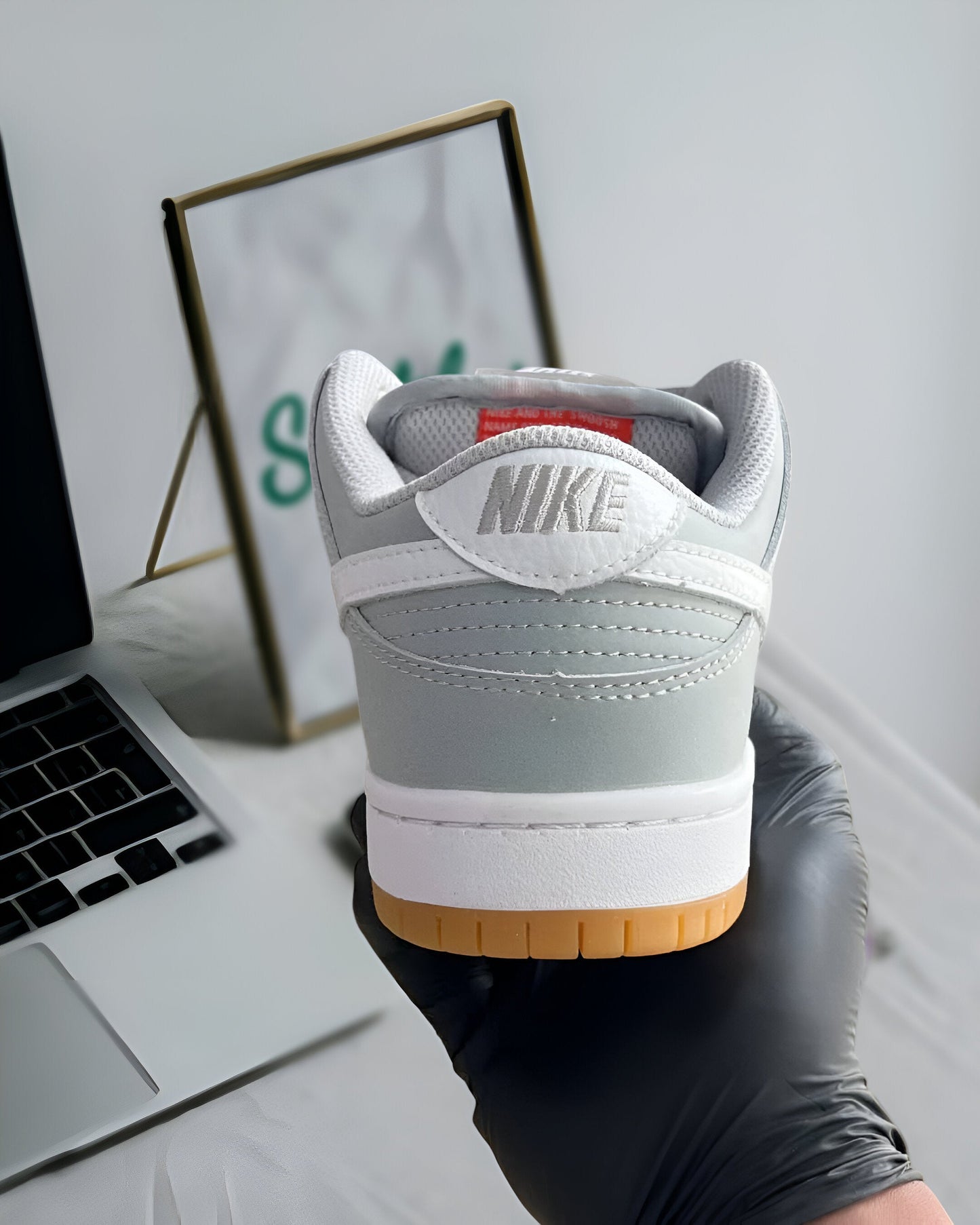 NIKE SB DUNK LOW PRO ISO ORANGE LABEL WOLF GREY GUM