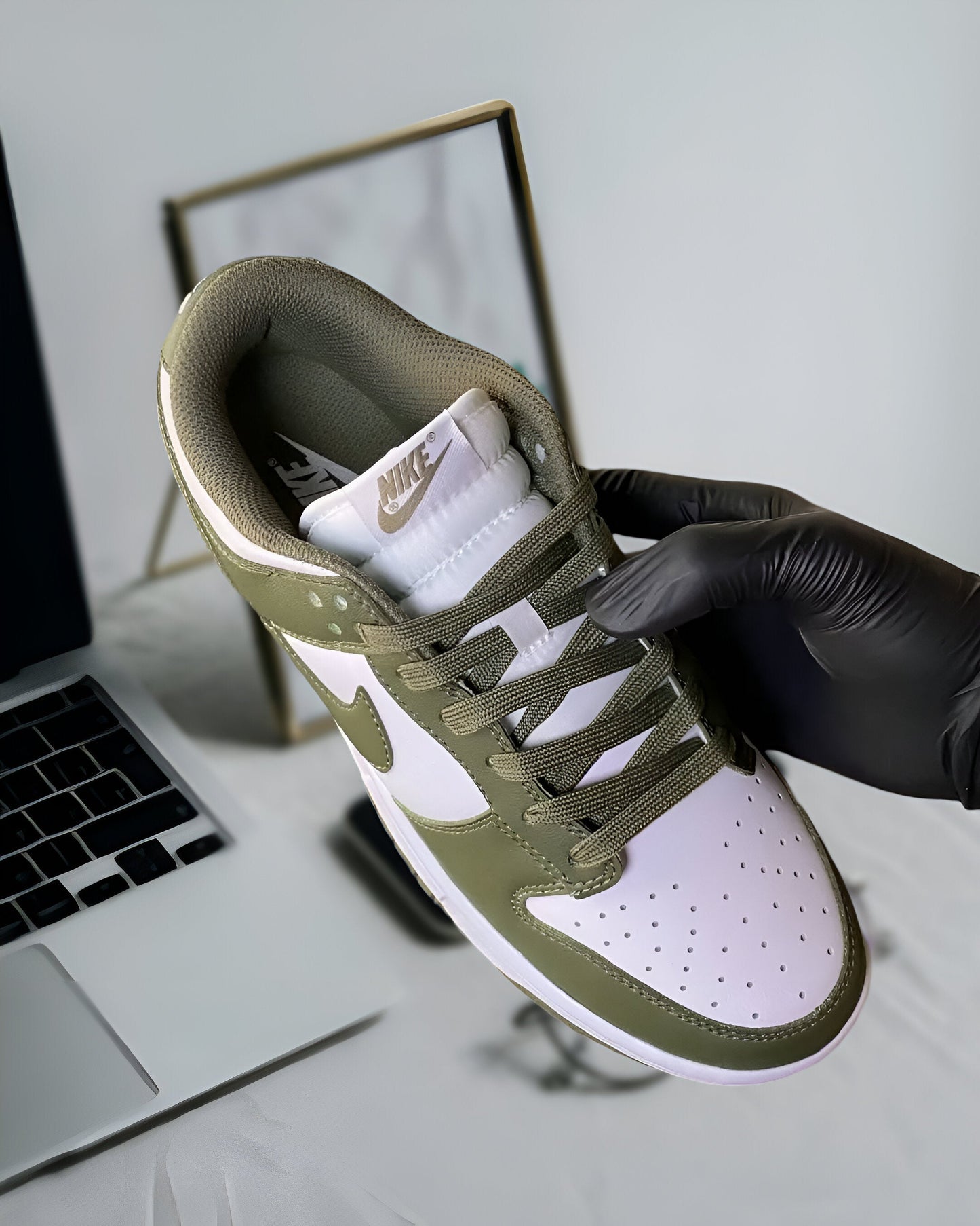 NIKE DUNK LOW PREMIUM "MEDIUM OLIVE"