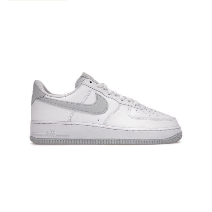 NIKE AIR FORCE 1 LOW '07 PURE PLATINUM (2021)