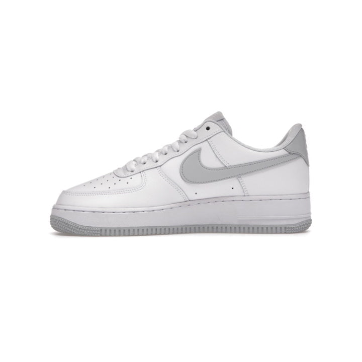 NIKE AIR FORCE 1 LOW '07 PURE PLATINUM (2021)