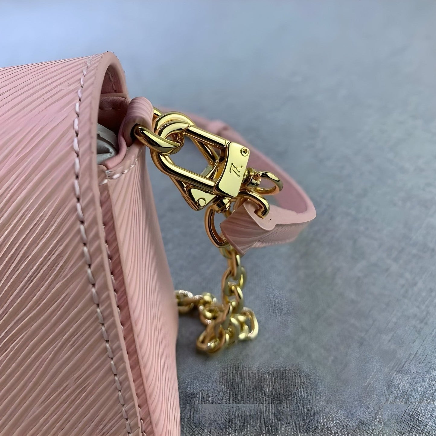 LOUIS VUITTON TWIST PM BAG