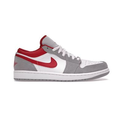 JORDAN 1 LOW SE LIGHT SMOKE GREY GYM RED