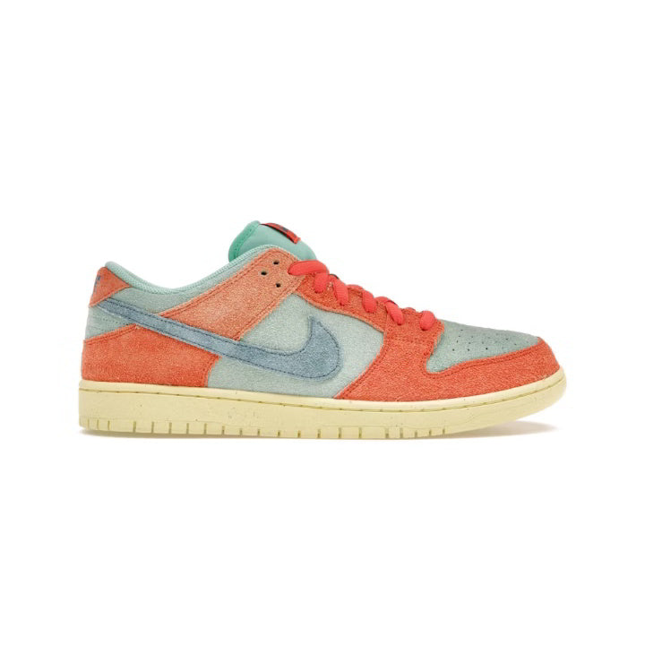 NIKE SB DUNK LOW ORANGE EMERALD RISE