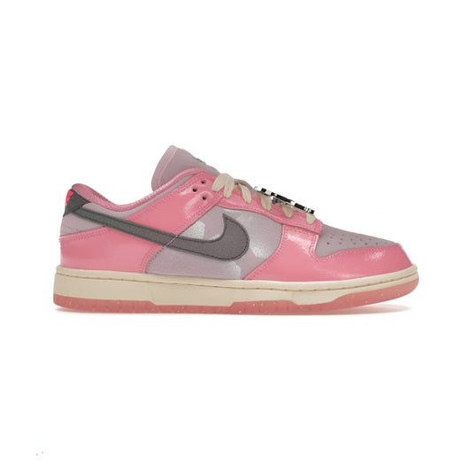 NIKE DUNK LOW LX BARBIE