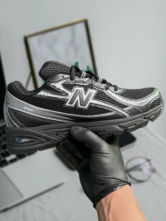 New Balance 740 “Black Grey Silver