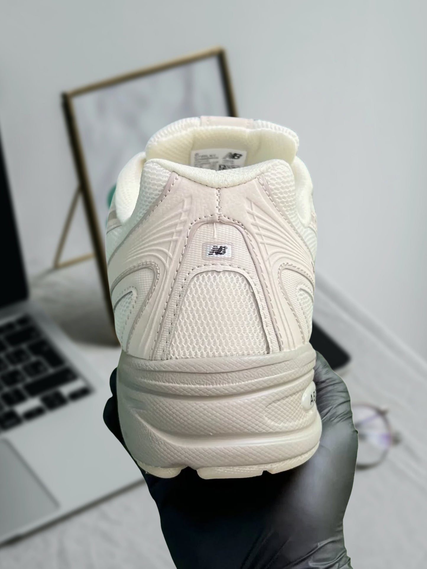 NEW BALANCE 740 LUNAR