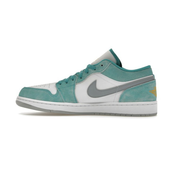 JORDAN 1 LOW SE NEW EMERALD