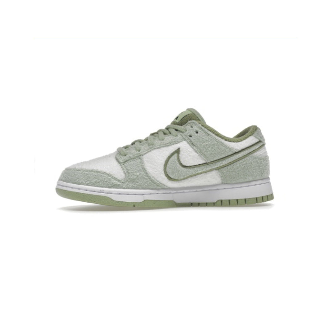 NIKE DUNK LOW SE FLEECE PACK HONEYDEW