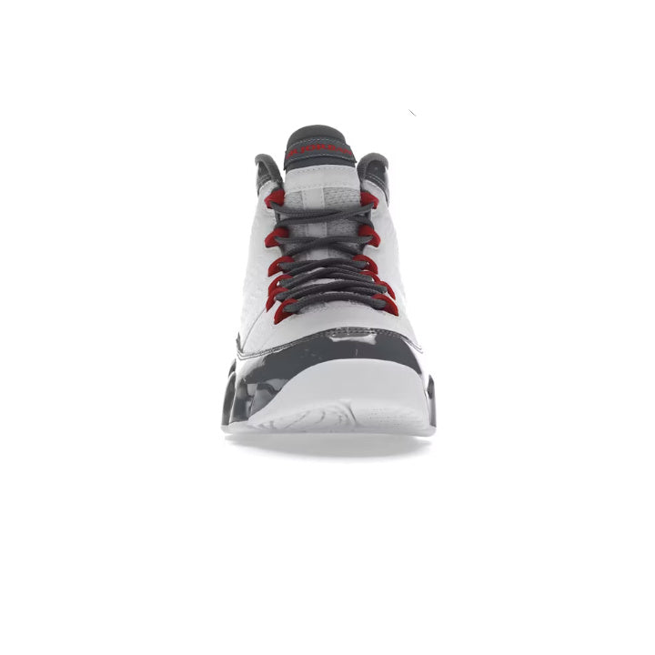 JORDAN 9 RETRO
FIRE RED