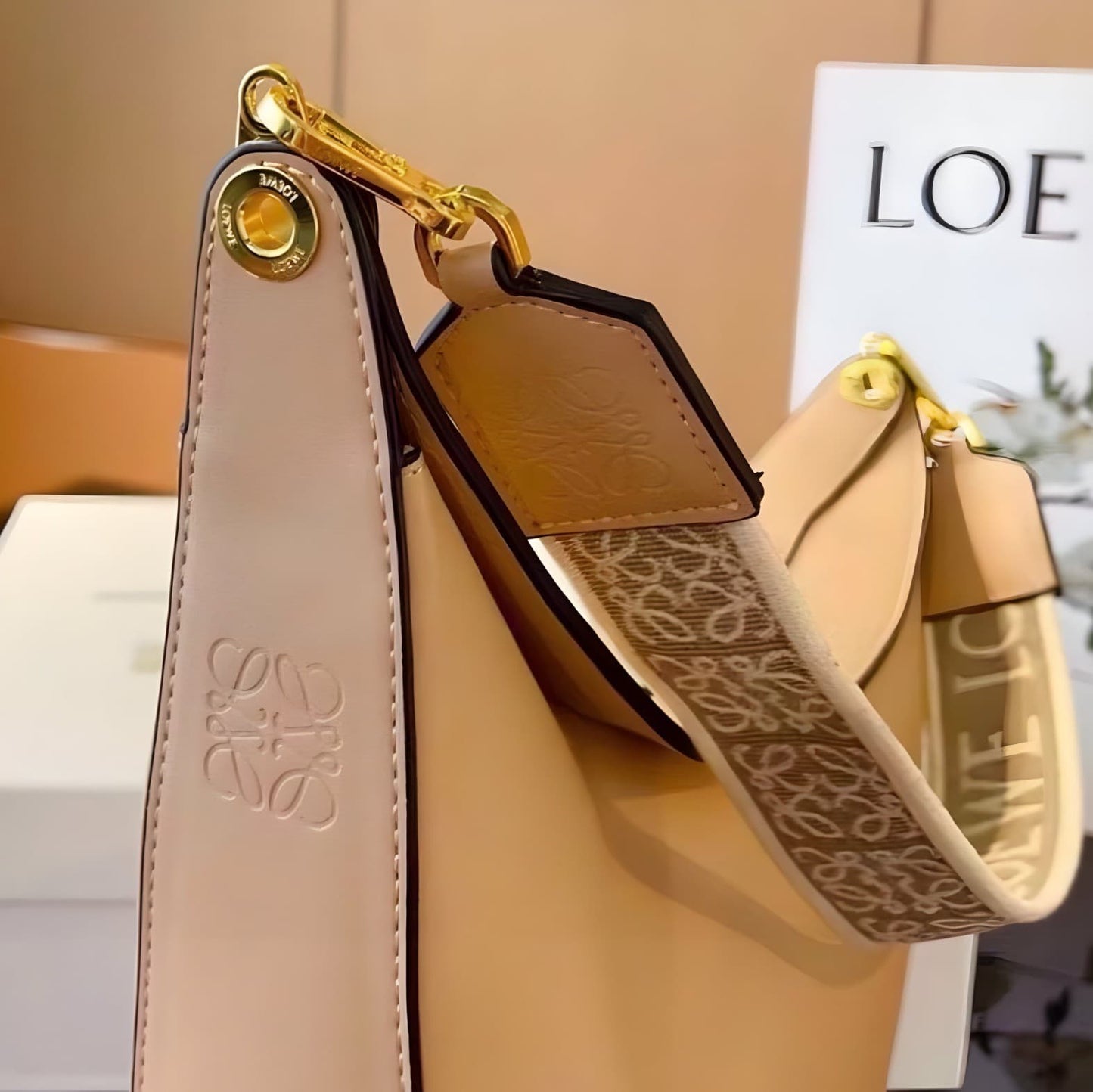 LOEWE LUNA SHOULDER BAG.