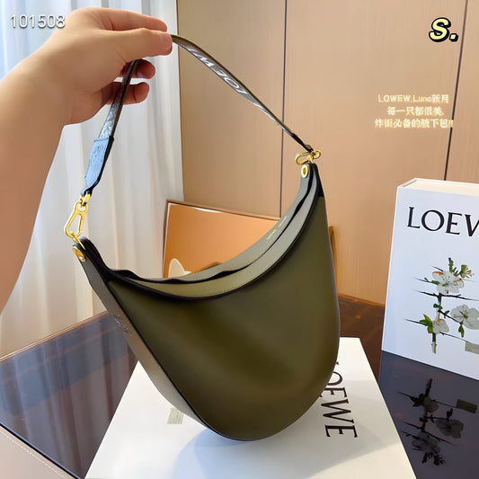 LOEWE LUNA SHOULDER BAG.