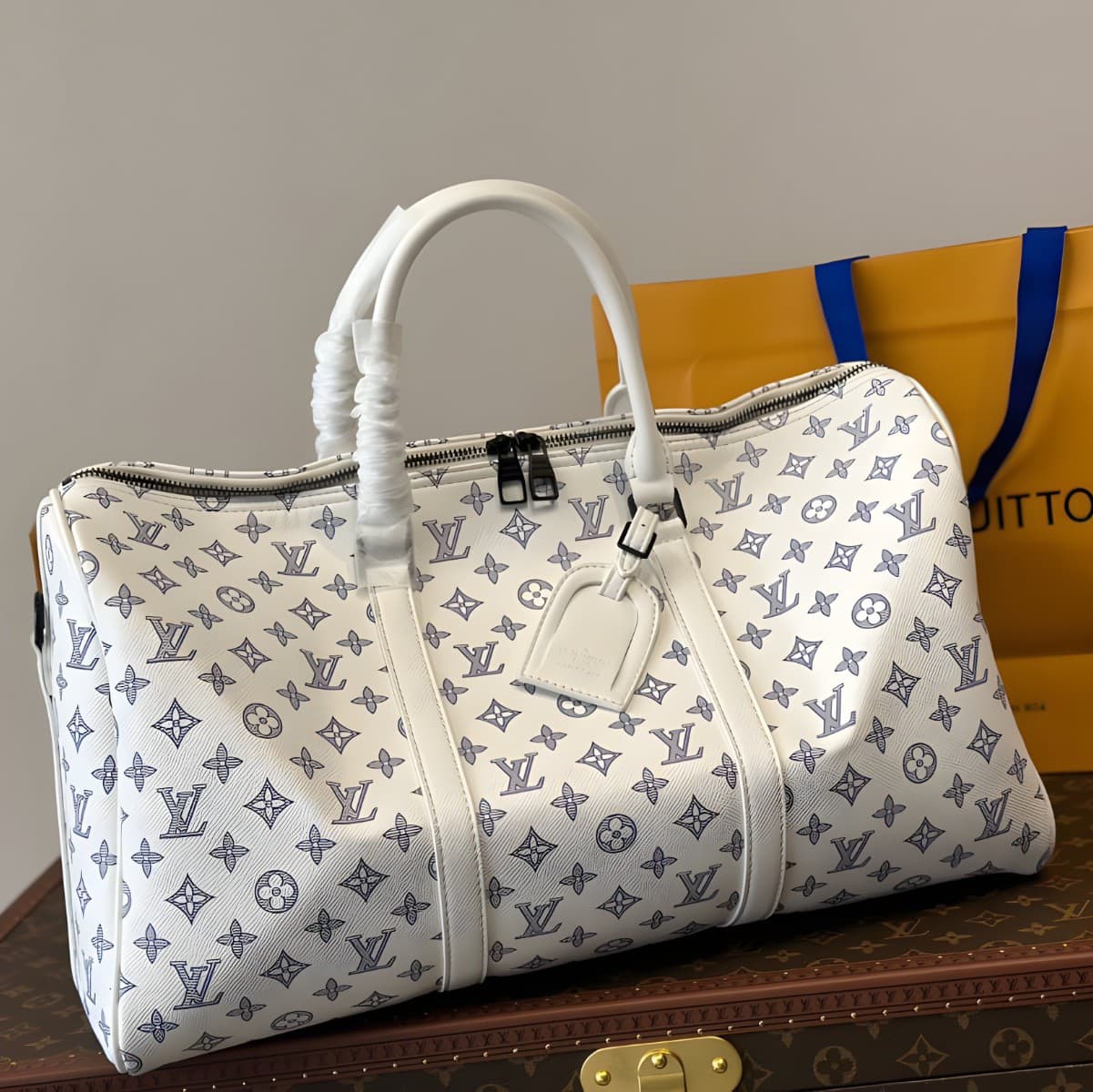 LOUIS VUITTON KEEPALL BANDOULIÈRE 50 BAG.