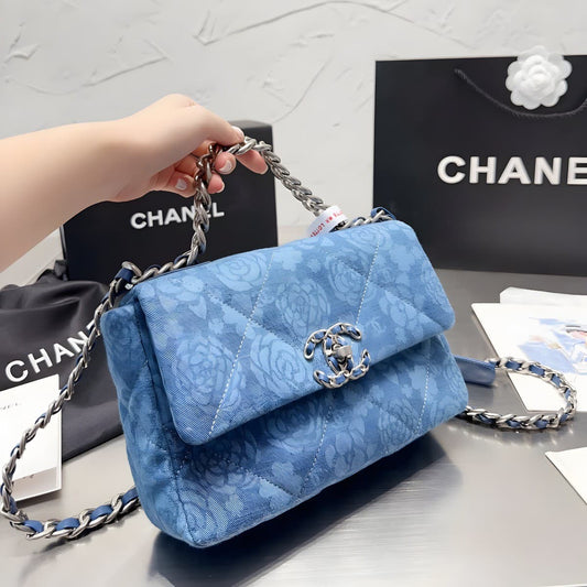 CHANEL MINI FLAP BAG