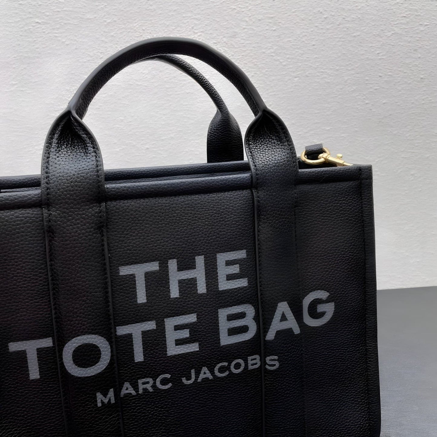 MARC JACOBS LEATHER MINI TRAVELER TOTE BAG