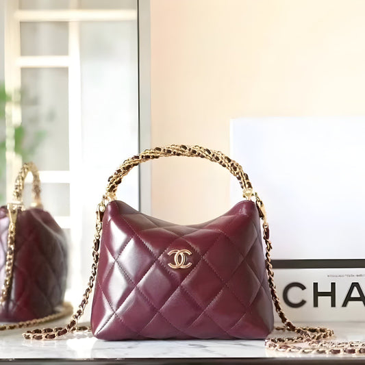 CHANEL 19 BAG