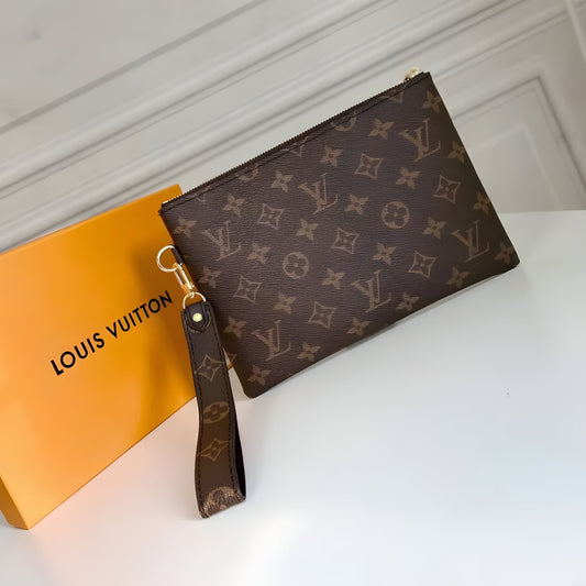 LOUIS VUITTON KASAI CLUTCH IN DAMIER GRAPHITE CANVAS