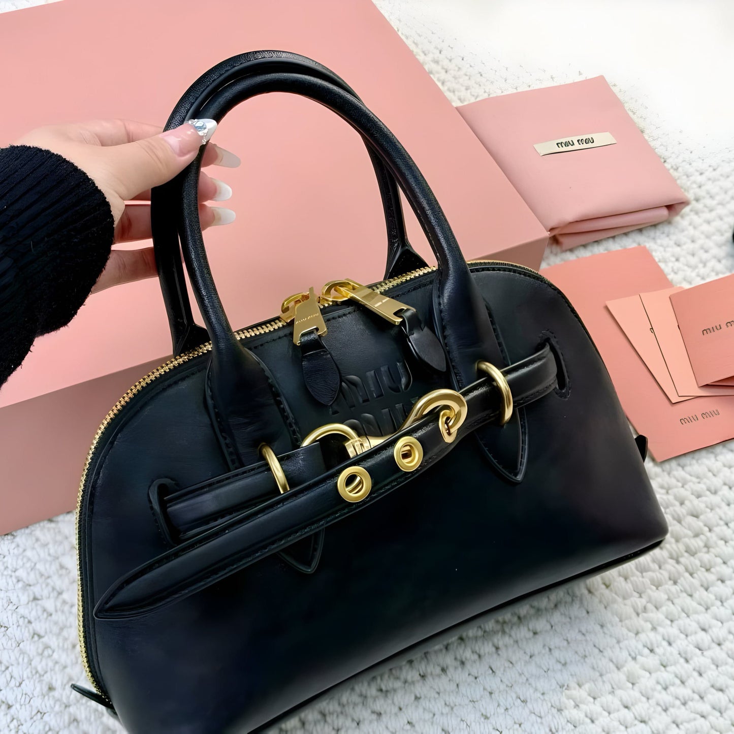 MIU MIU AVENTURE LEATHER BAG