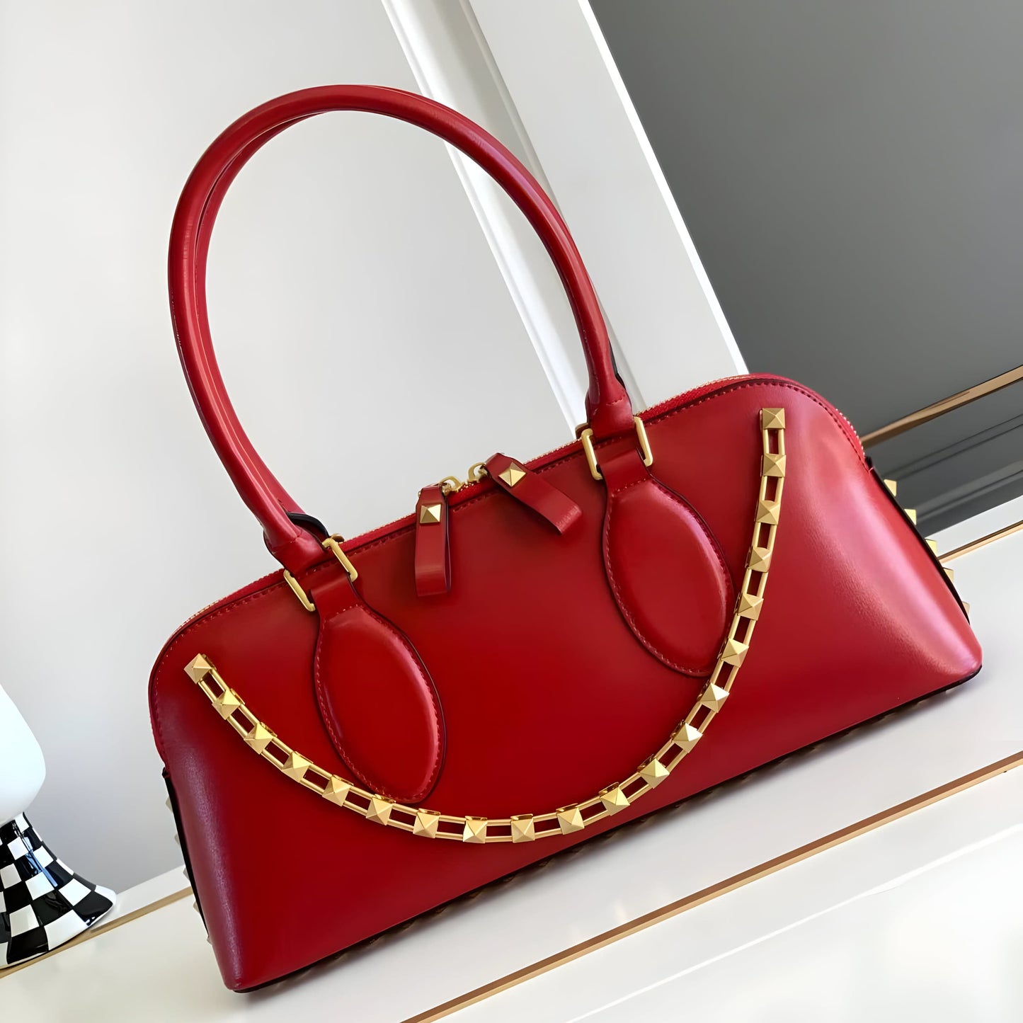 VALENTINO GARAVANI ROCKSTUD E/W LEATHER HANDBAG