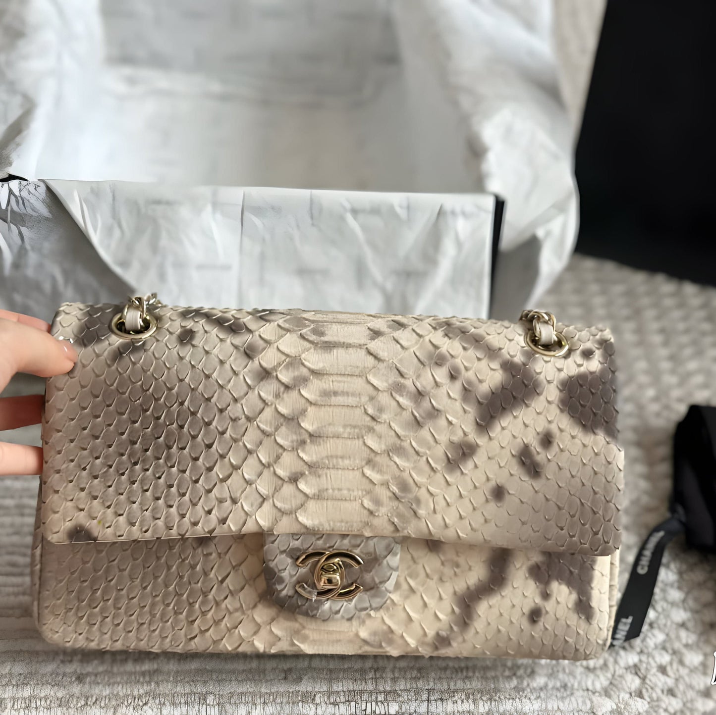 CHANEL CLASSIC FLAP BAG