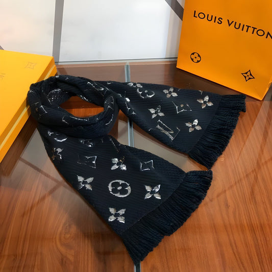 LOUIS VUITTON LOGOMANIA SHINE SCARF  SIZES:  (180/30)