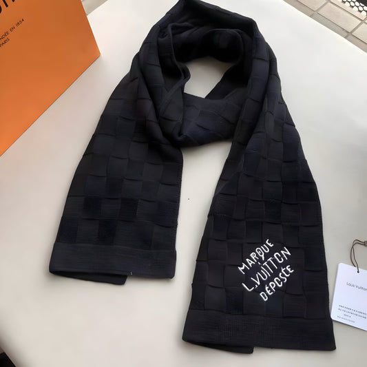 LOUIS VUITTON DAMIER SNUG SCARF SIZES:(180/30)