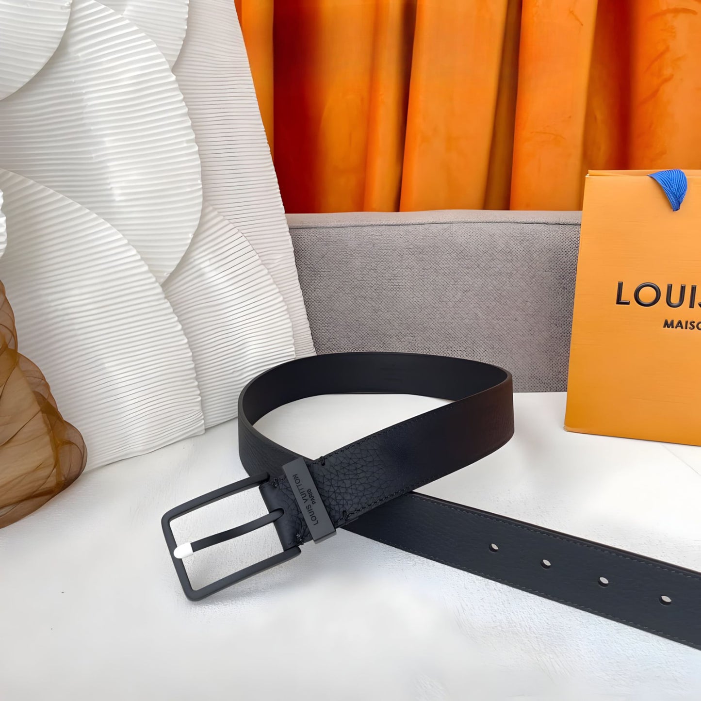 LOUIS VUITTON INITIALES 40MM BELT