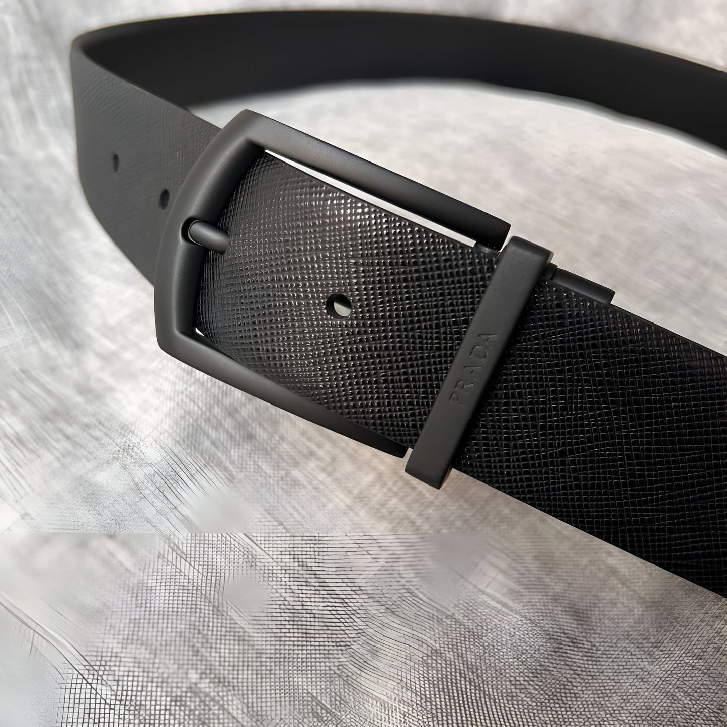 PRADA MEN'S BLACK LEATHER BELT