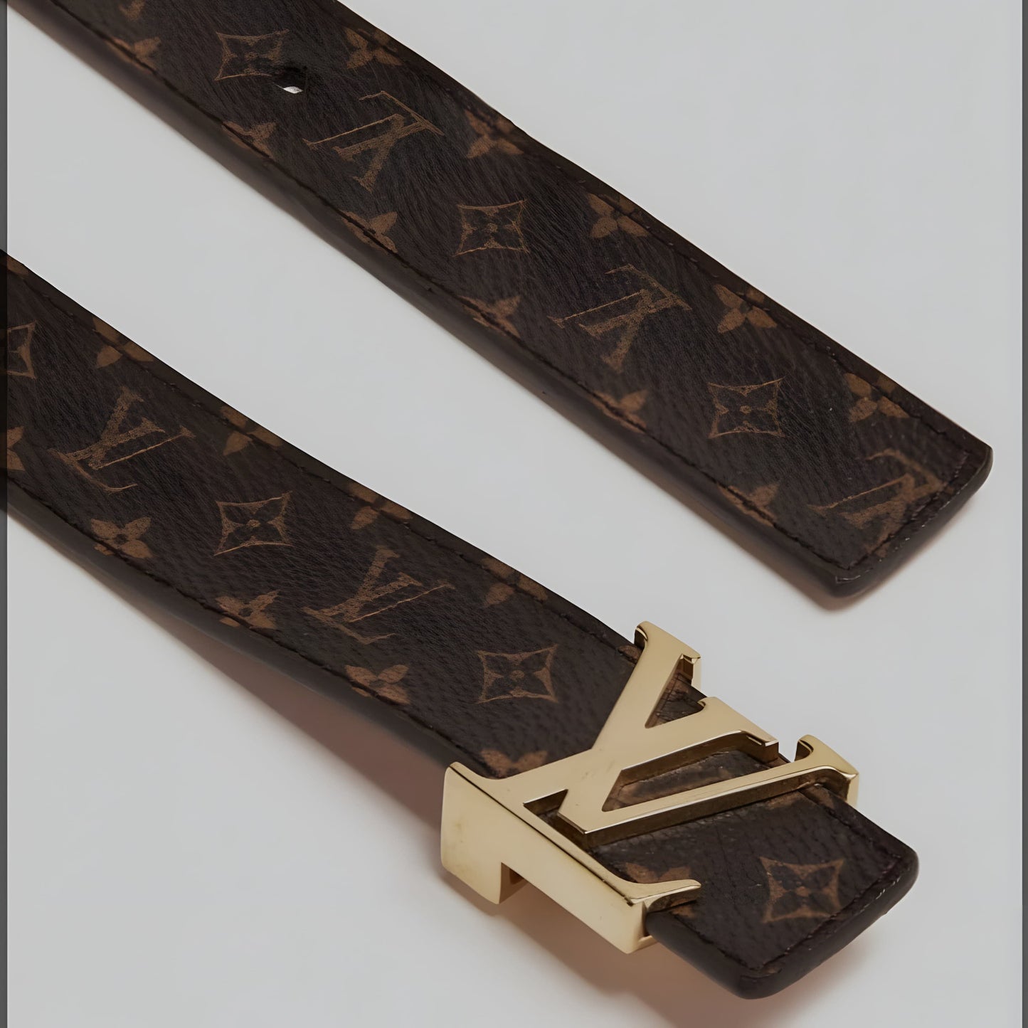 LOUIS VUITTON LV INITIALES 30MM REVERSIBLE BELT