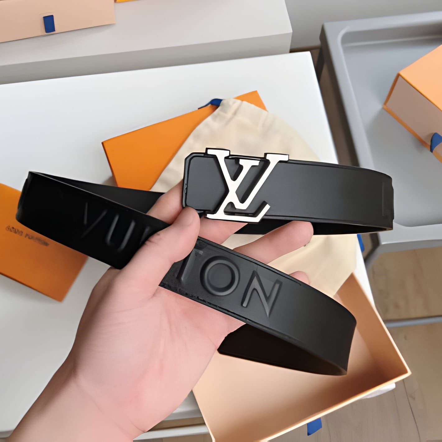 LV INITIALES 40MM REVERSIBLE BELT