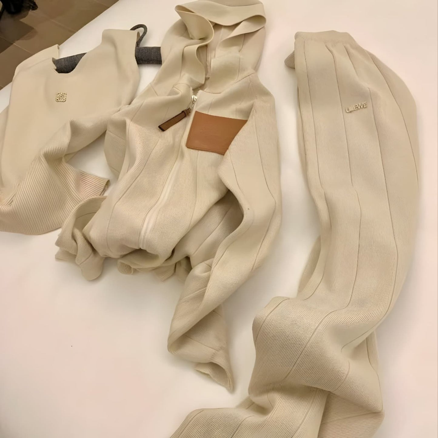 LOEWE KNIT ARM WARMER SET