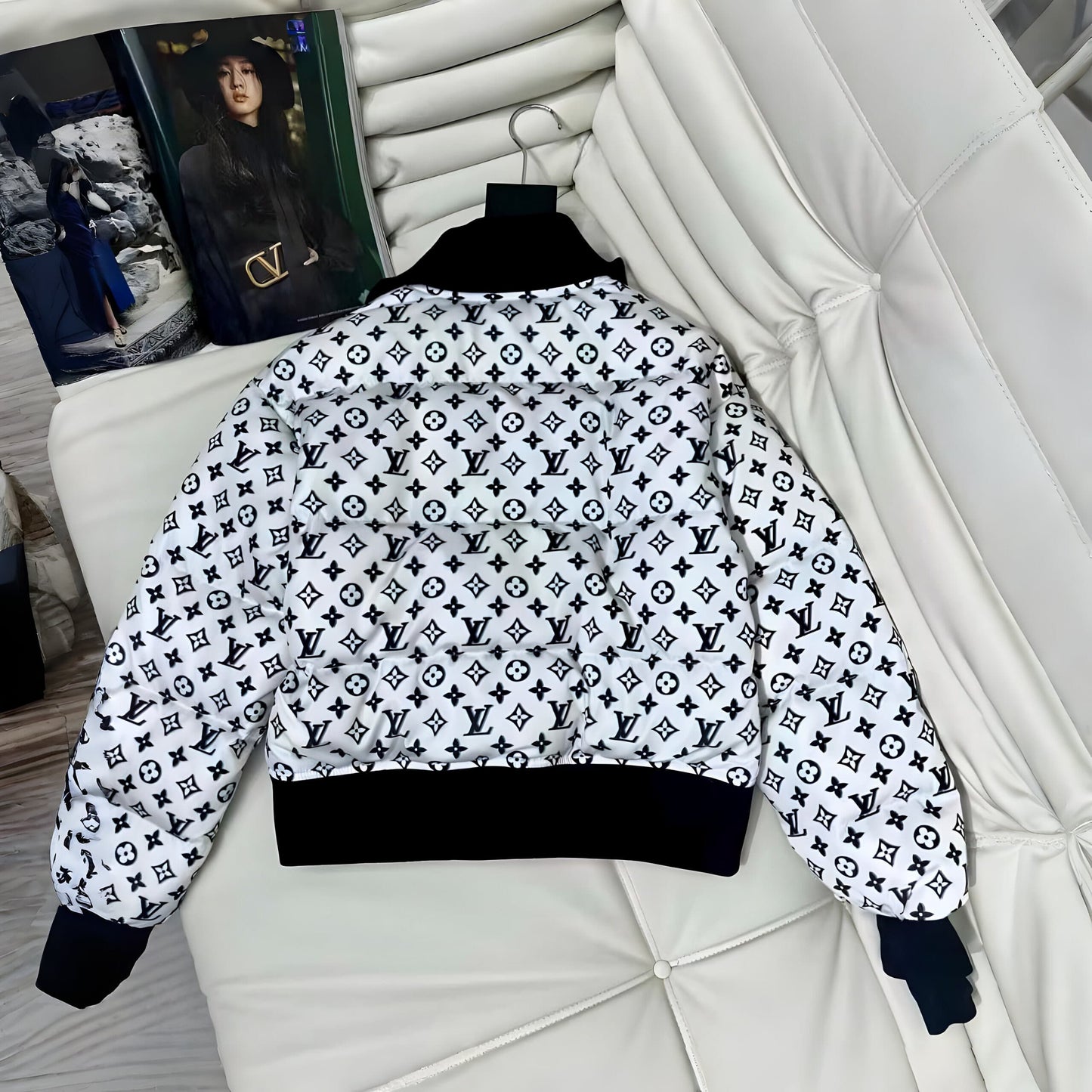 LOUIS VUITTON MONOGRAM PUFFER JACKE