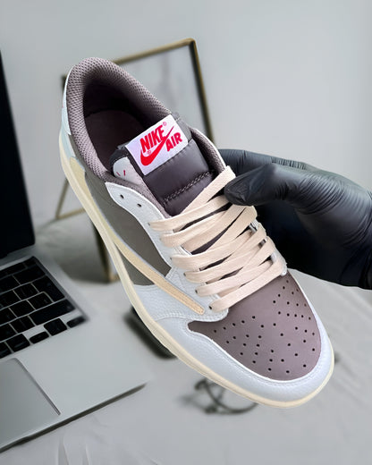 JORDAN 1 RETRO LOW OG SP TRAVIS SCOTT REVERSE MOCHA