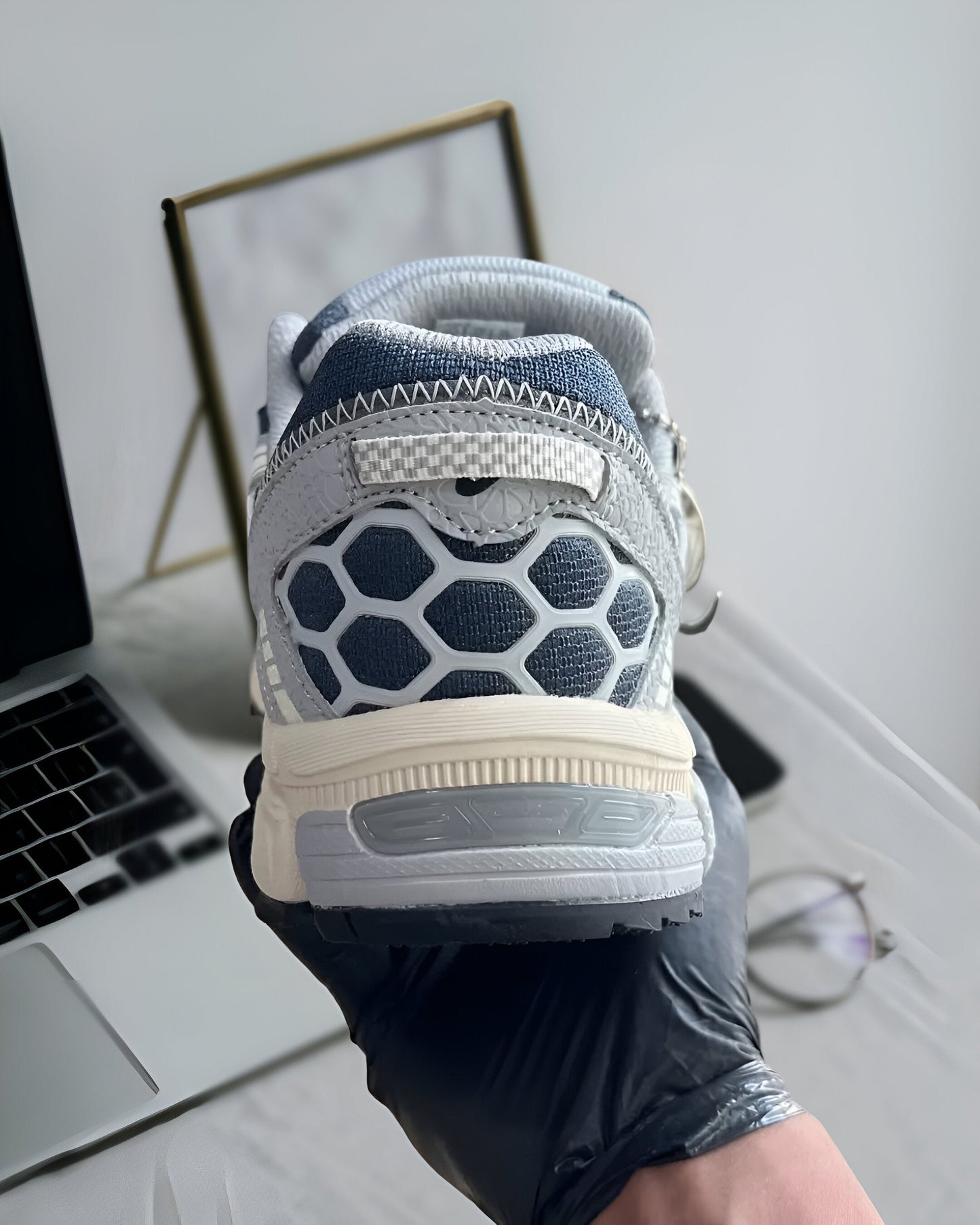 ASICS GEL-KAHANA 8 “RETRO GREY