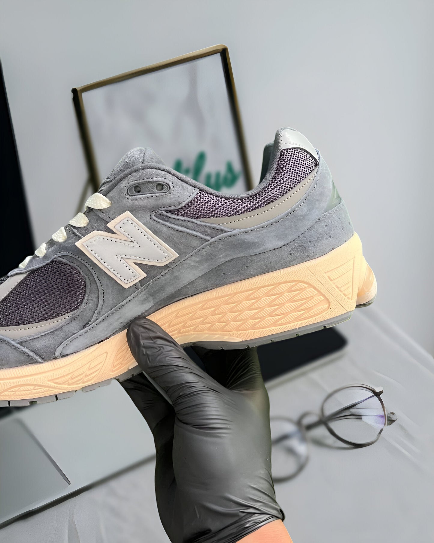 NEW BALANCE 2002RHO “DARK GREY