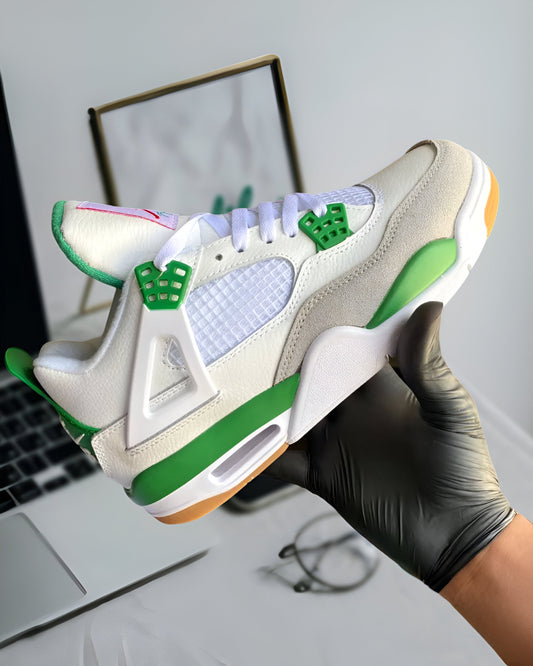 JORDAN 4 RETRO SB PINE GREEN