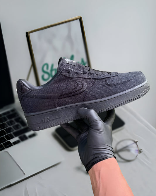 NIKE AIR FORCE 1 LOW STUSSY BLACK