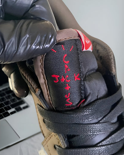 JORDAN 1 RETRO LOW OG SP TRAVIS SCOTT MOCHA