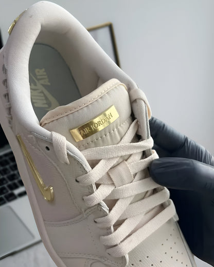 JORDAN 1 LOW METHOD OF MAKE LEGEND "LIGHT BROWN"