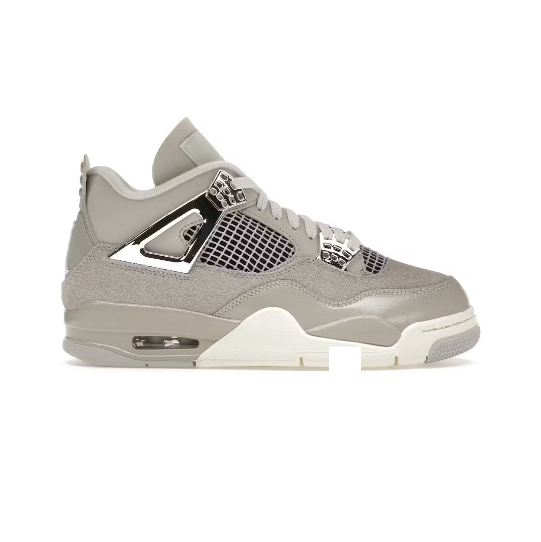 JORDAN 4 RETRO FROZEN MOMENTS