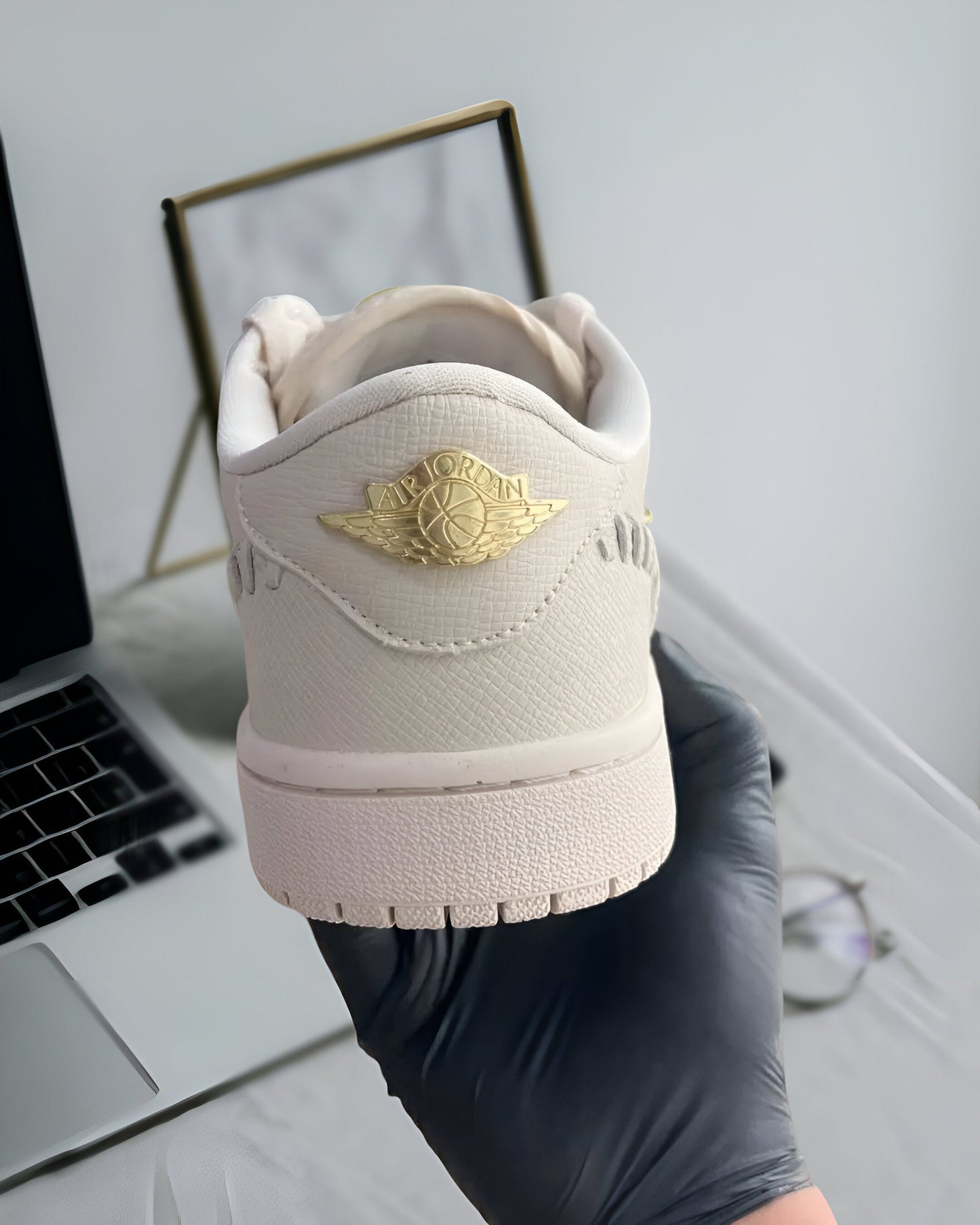 JORDAN 1 LOW METHOD OF MAKE LEGEND "LIGHT BROWN"