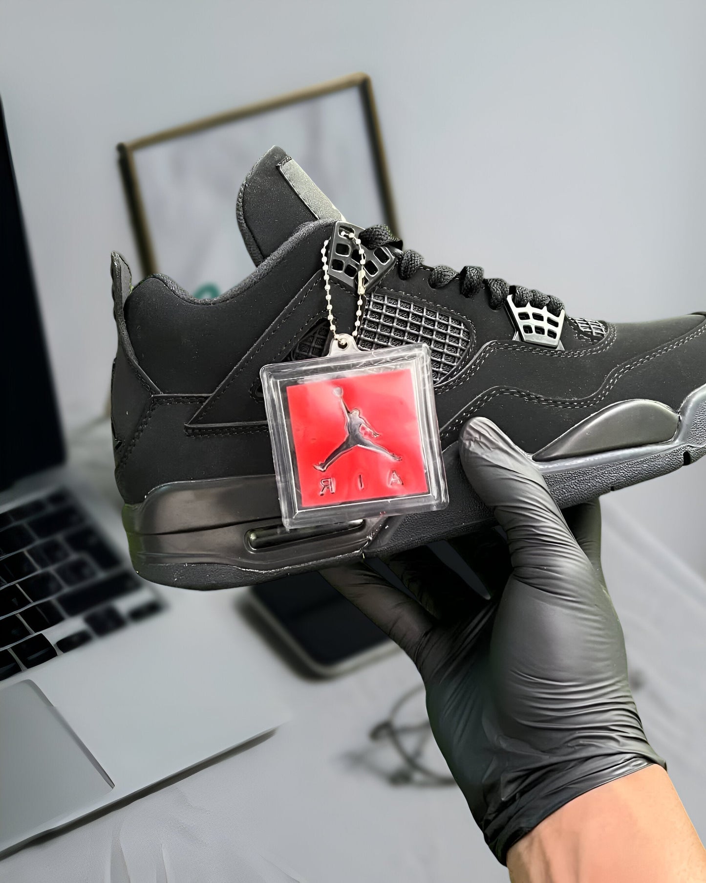 JORDAN 4 RETRO BLACK CAT