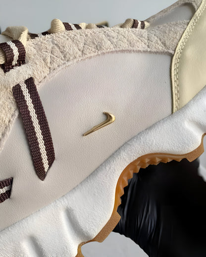 JACQUEMUS X WMNS AIR HUMARA LX ‘SAIL