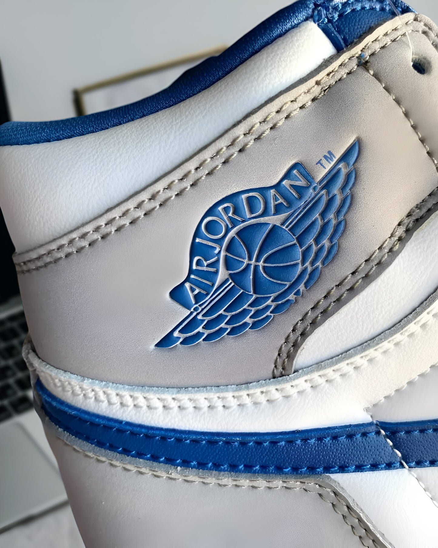 JORDAN 1 RETRO HIGH OG TRUE BLUE
